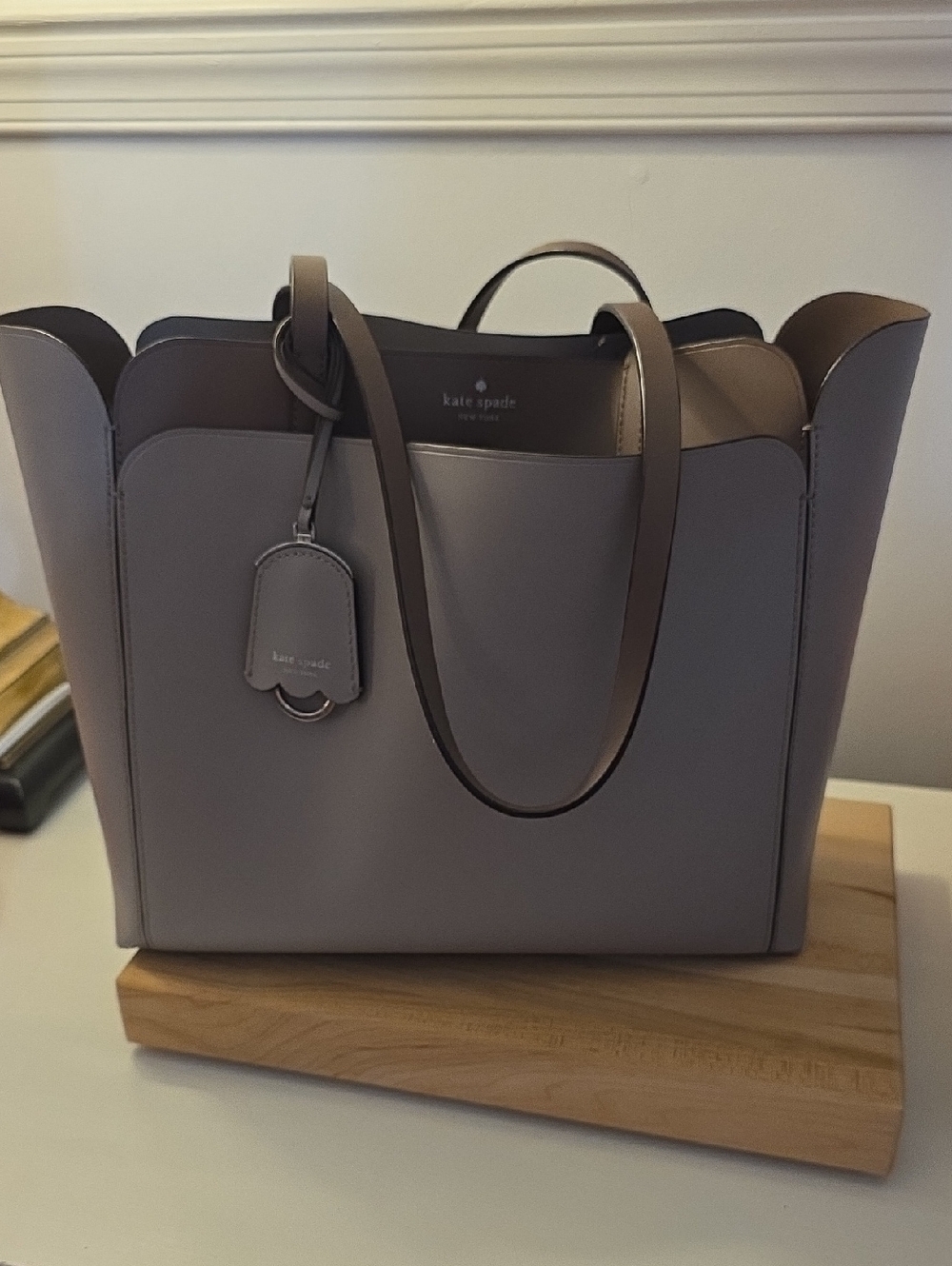 kate spade gray scalloped-edge leather tote with tag